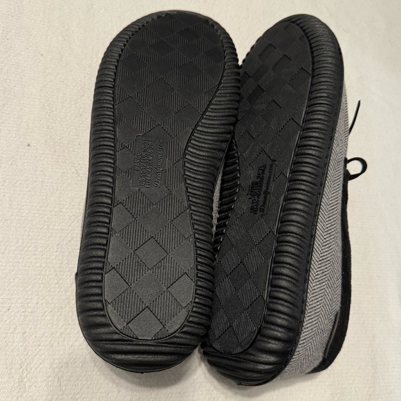 Dearfoams Men's Size Large 11-12 Black and Gray Herringbone Loafer Slippers NWT - Picture 7 of 9
